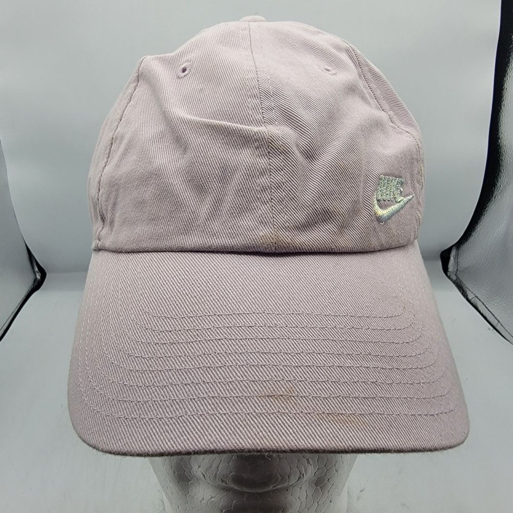 Nike Heritage 86 Lavender Purple Embroidered Logo Hat Cap OSFM Adjustable